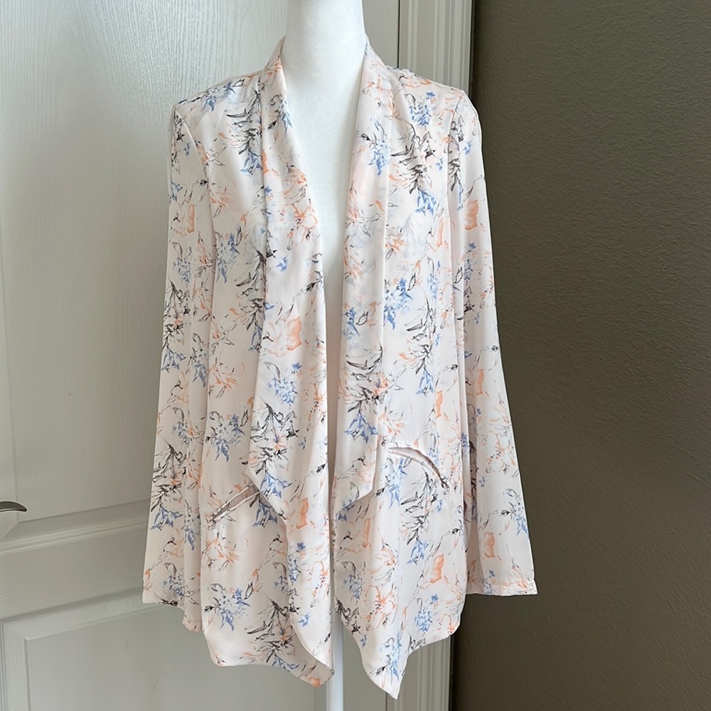 ASTR Drapey Open Front Blazer Size Small (*Estimated)